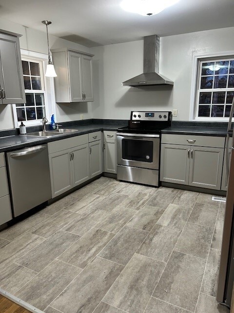 property at 9 Virginia Ave