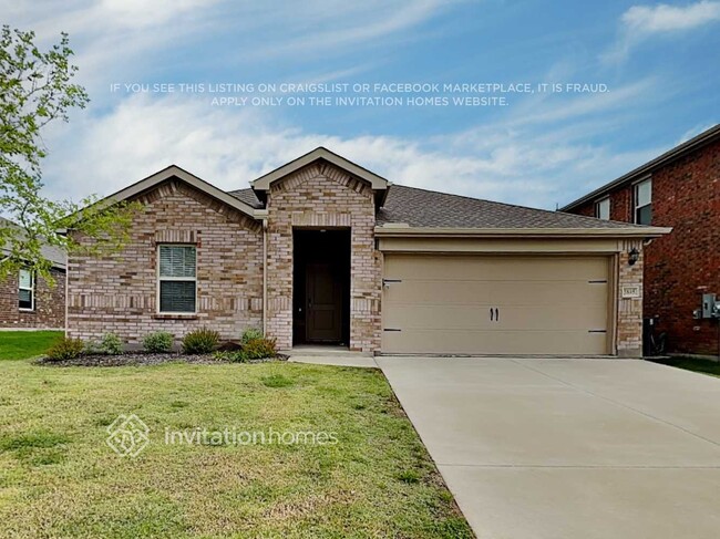 property at 3805 Kenworth Ln