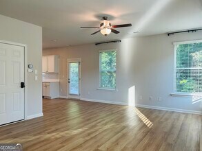 143 Chapel Hl Pkwy in Newnan, GA - Building Photo - Building Photo