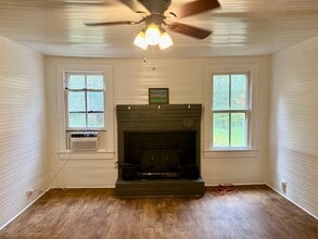 1608 NC-87 in Elon, NC - Building Photo - Building Photo