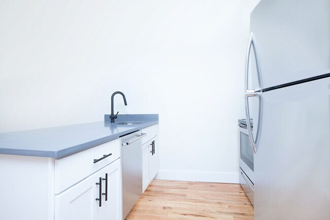 2779 University Ave-Unit -2-B in Bronx, NY - Building Photo - Building Photo