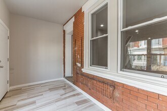 5628 Broomall St in Philadelphia, PA - Building Photo - Building Photo