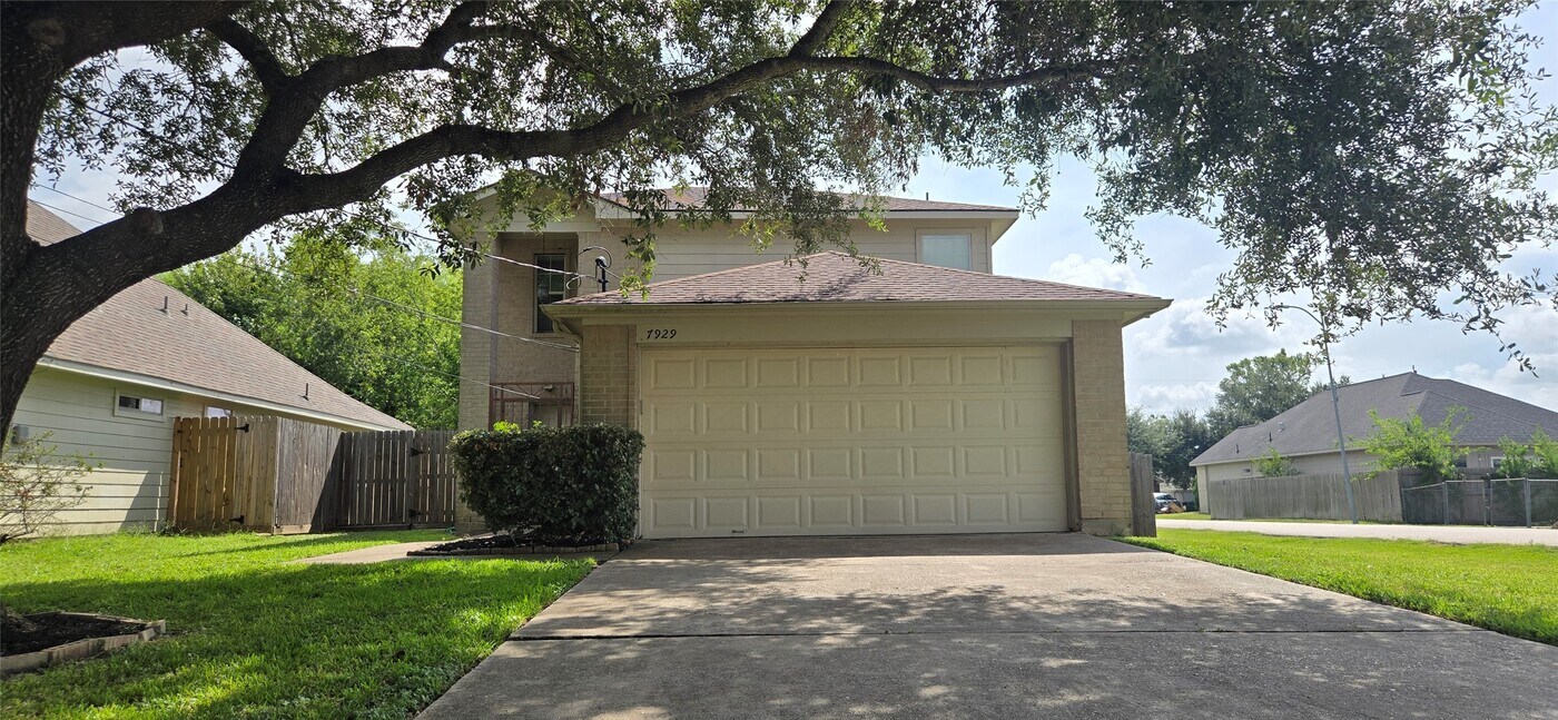 7929 Comal St in Houston, TX - Building Photo