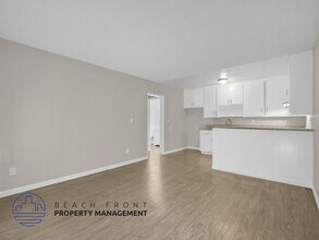 1010-1020, 1028 Orange Ave. in Long Beach, CA - Foto de edificio - Building Photo