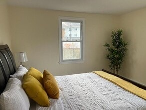 31 Cocasset St in Foxboro, MA - Building Photo - Building Photo