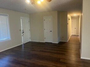 904 N Oriole Ave in Rogers, AR - Building Photo - Building Photo