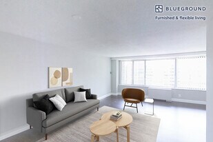 2111 Richmond Hwy in Arlington, VA - Building Photo