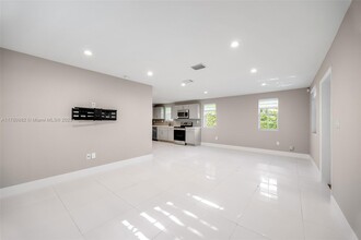 3564 William Ave in Miami, FL - Building Photo - Building Photo