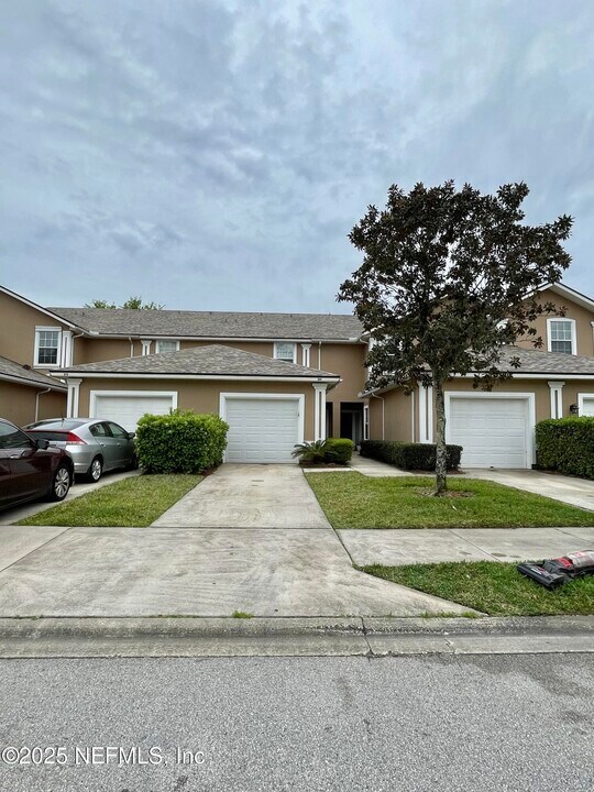 666 Scrub Jay Dr in St. Augustine, FL - Building Photo