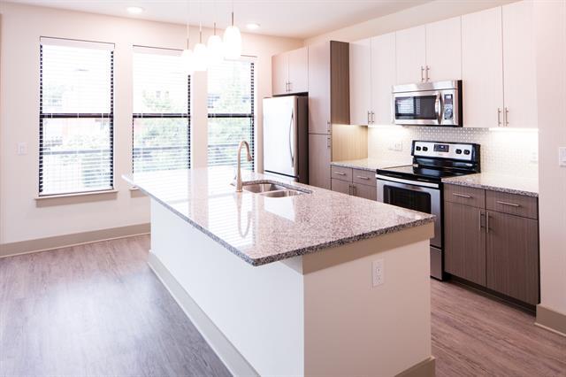 4020 Gilbert Ave in Dallas, TX - Building Photo - Building Photo