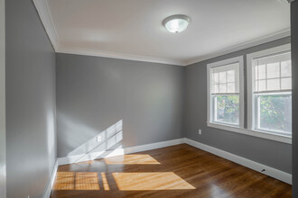 15 Nottinghill Rd, Unit #2 in Boston, MA - Foto de edificio - Building Photo