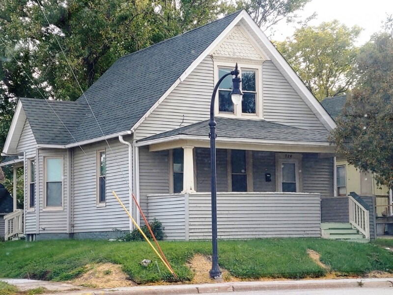 924 7th Ave in Rock Island, IL - Building Photo