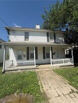 413 Fairbanks St in Zanesville, OH - Building Photo