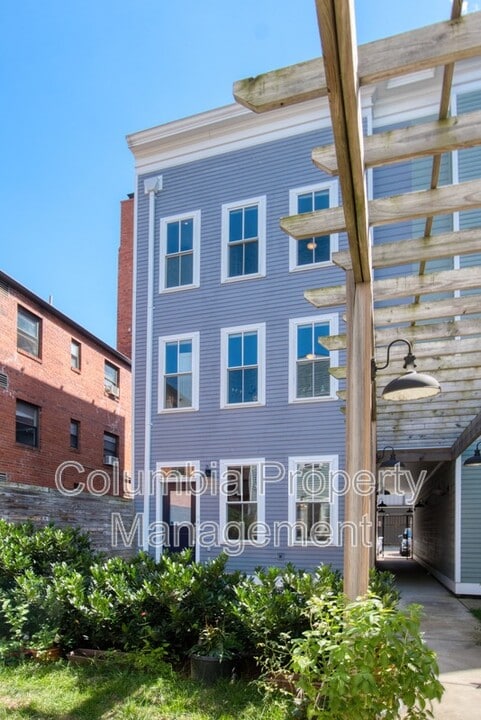 638 Newton Pl NW in Washington, DC - Building Photo