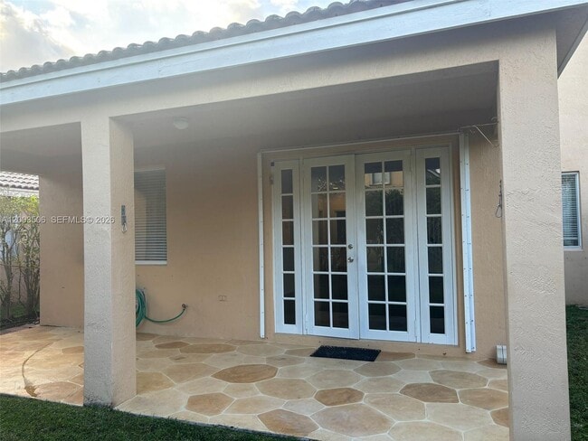 1146 Areca Way in Weston, FL - Building Photo - Building Photo