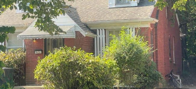 property at 9597 Memorial St