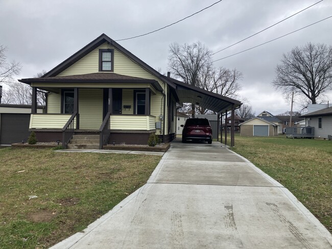 property at 409 27th St