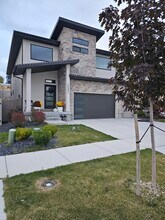 15231 S Park Bluff Way in Bluffdale, UT - Building Photo - Building Photo