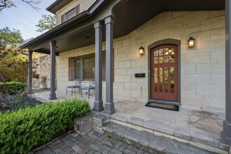 1301 Kent Ln in Austin, TX - Building Photo - Building Photo