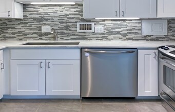 5500 Friendship Blvd, Unit 1917N in Chevy Chase, MD - Building Photo - Building Photo