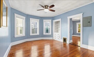 20 Leslie St in Boston, MA - Foto de edificio - Building Photo