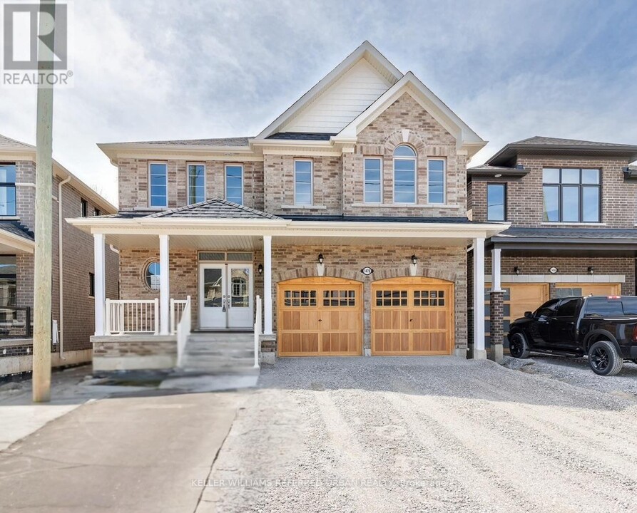 1470 Davis Lp in Innisfil, ON - Building Photo