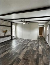 5705 Hicks Ln in Oklahoma City, OK - Building Photo - Building Photo