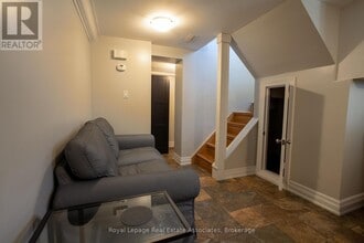 8 Acorn Ave in Toronto, ON - Building Photo - Building Photo