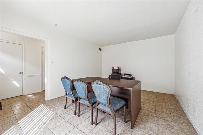 3006 Falk Ct in La Porte, TX - Building Photo - Building Photo