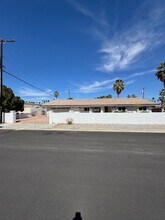 1990 E Calle Felicia in Palm Springs, CA - Building Photo - Building Photo