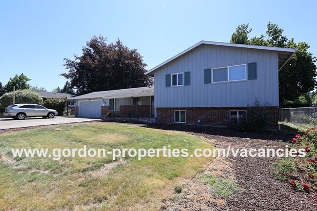 property at 6788 SE Molt St