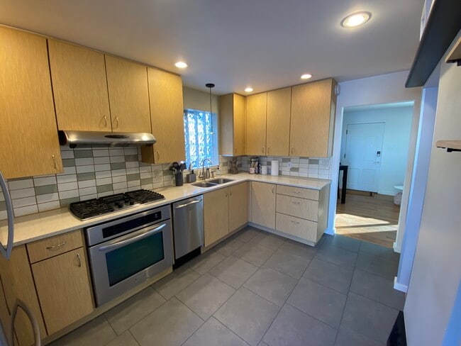 989 Krameria St in Denver, CO - Building Photo - Building Photo