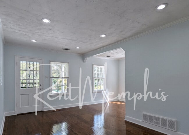 property at 625 E Pkwy S
