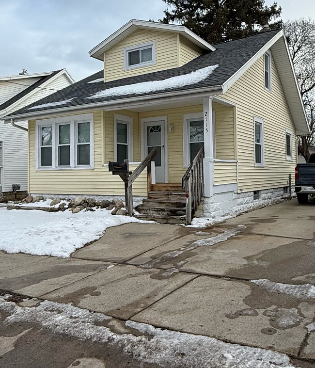 property at 2115 S Martin Luther King Jr Blvd