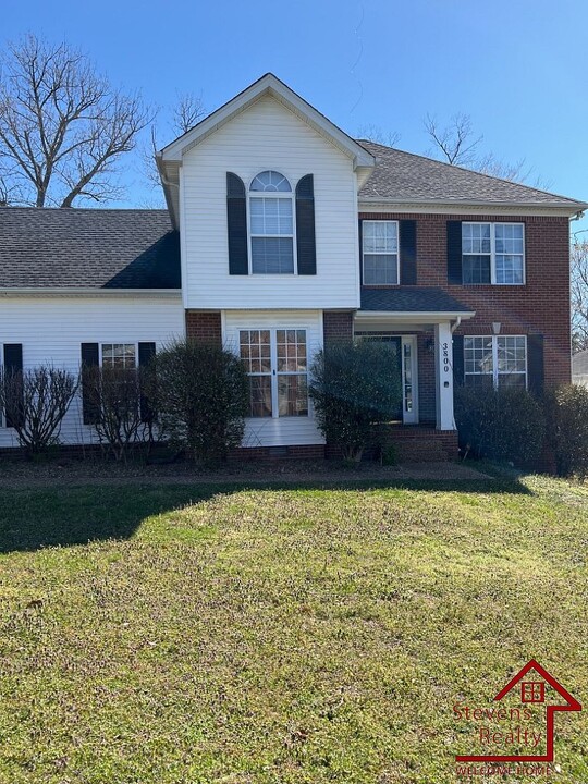 3800 Portsmouth Ct in Mount Juliet, TN - Building Photo