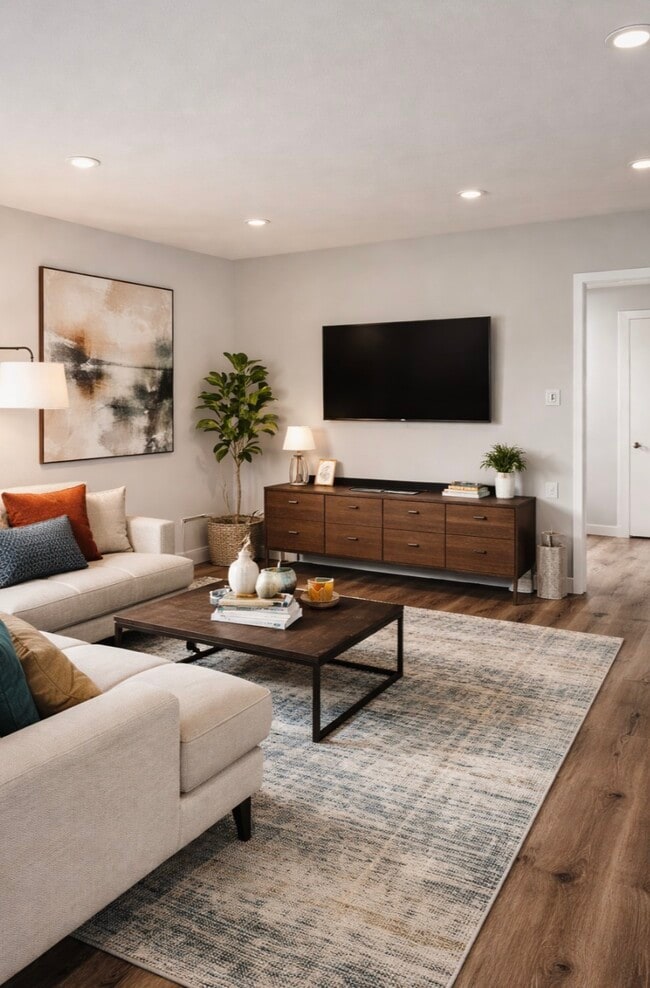 2735 Harbor Blvd, Unit 2735