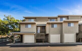 4213 La Casita Way, Unit 1 in Oceanside, CA - Building Photo