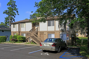 741 Pointe Ct Apartments