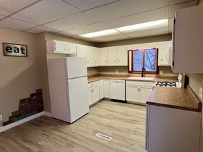 121 N 5th Ave in Wausau, WI - Building Photo - Building Photo