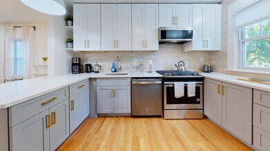 88 1/2 Edwards St in New Haven, CT - Building Photo - Building Photo