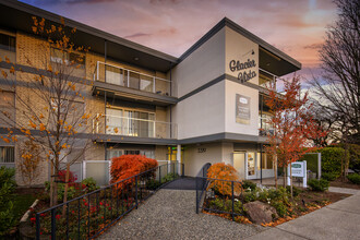 Glacier Vista in Everett, WA - Building Photo - Building Photo