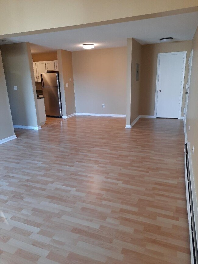 177 Woodland Dr, Unit 177 Woodland Drive in Cromwell, CT - Building Photo - Building Photo