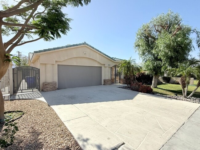 property at 31795 Avenida Del Yermo