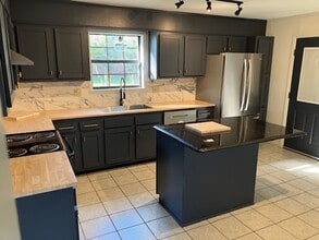 1400 Audubon Dr in Tupelo, MS - Building Photo - Building Photo