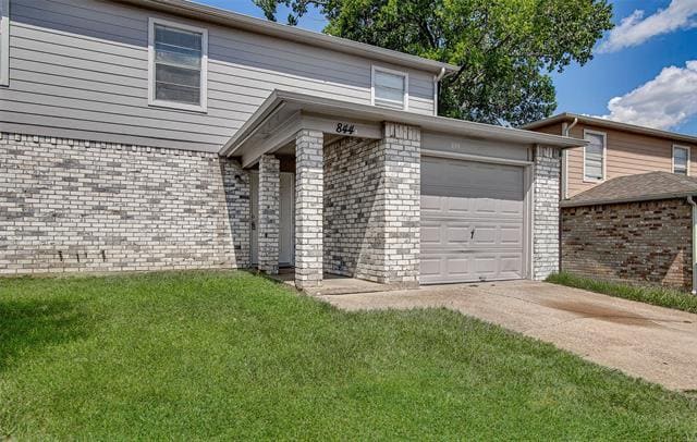 844 NW Summercrest Blvd in Burleson, TX - Building Photo - Building Photo
