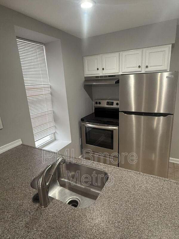 2643 E Madison St in Baltimore, MD - Building Photo - Building Photo