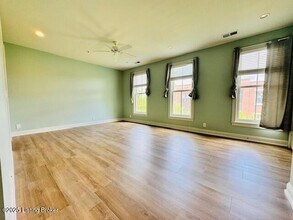 9422 Norton Commons Blvd in Prospect, KY - Building Photo - Building Photo