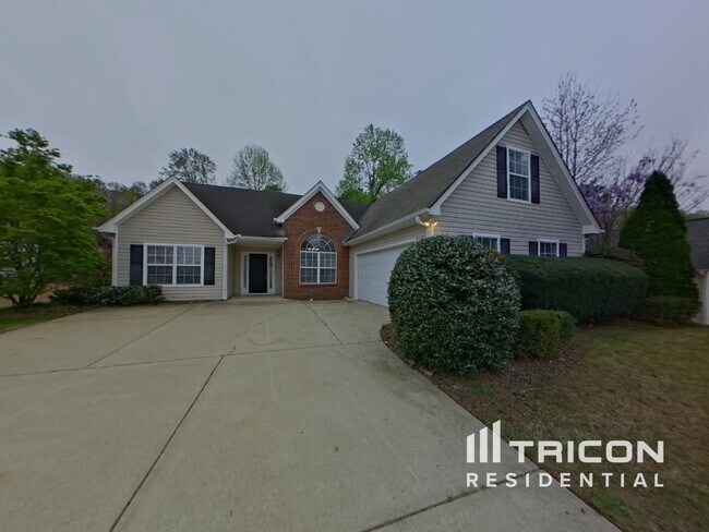 1440 Brisbane Dr in Dacula, GA - Foto de edificio - Building Photo
