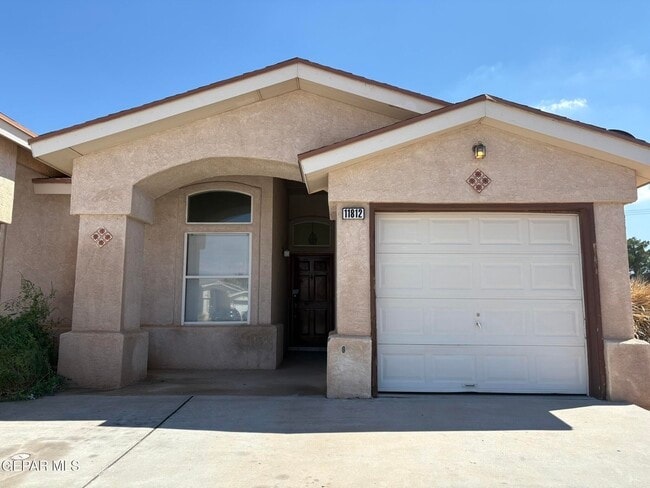 11812 Kings Arms Ct
