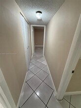 14250 SW 62nd St in Miami, FL - Foto de edificio - Building Photo